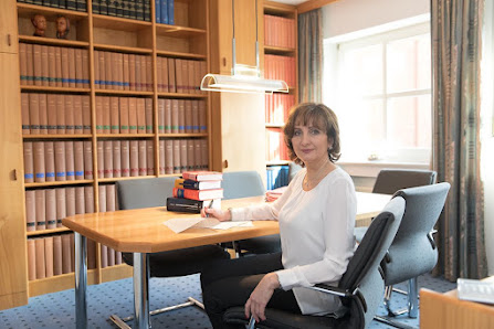 Rechtsanwältin Monika Schäfer