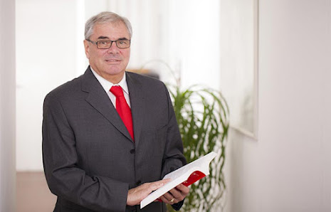JUDr. Dirk-Rainer Hörnig Rechtsanwalt, Notar a.D. - Schlichter