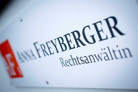 Rechtsanwältin Anna Freyberger