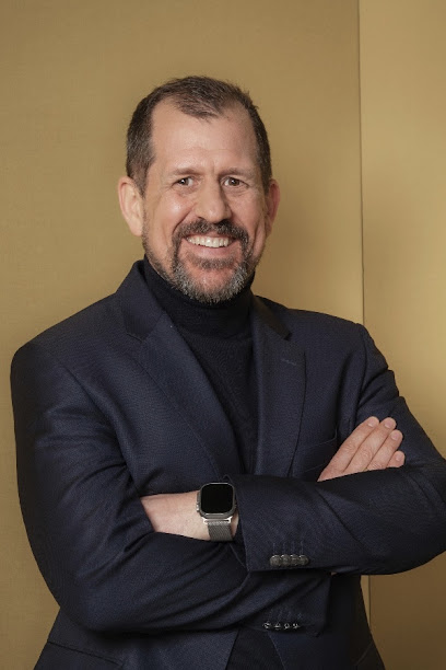 Philip C. Hansis - HTB Rechtsanwälte