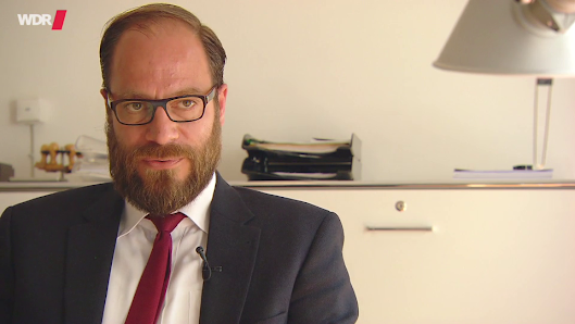 Rechtsanwalt Philipp Maag, Versicherungsrecht