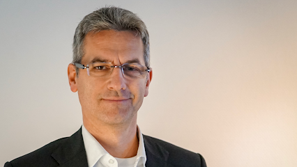 Dr. Uwe Klingenberger, Fachanwalt für Arbeitsrecht, weit. Tätigkeitsschwerpunkte Verkehrsrecht und Strafrecht