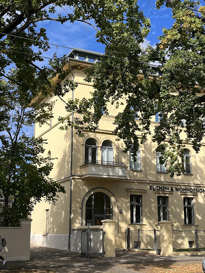 VR Legal, Rechtsanwältin Madeleine von Rüden