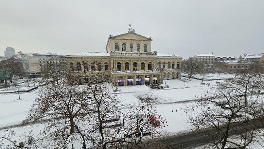 Anwaltskanzlei am Opernplatz