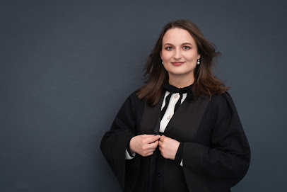 Rechtsanwältin Christina Reinhart