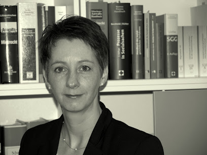 Frauke Redweik - Rechtsanwältin und Fachanwältin für Sozialrecht,