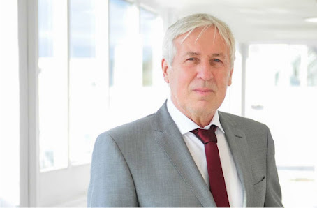 ADAC Vertragsanwalt Andreas Teubner, Rechtsanwalt und Notar
