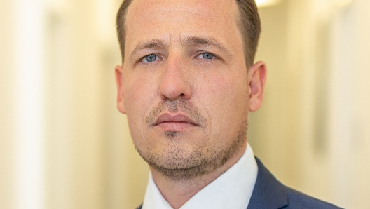 Rechtsanwalt Felix Hägele | Anwalt und Strafverteidiger | Fachanwalt für Strafrecht Augsburg