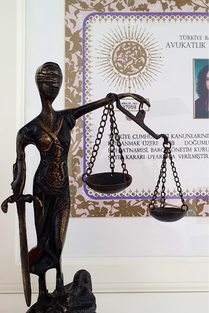 Avukat Gülşen YILDIZ