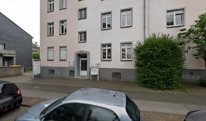 Henke Dr. Andrea