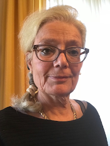 Dr. jur. Karin Guardiera W., Rechtsanwältin
