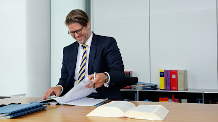 Rechtsanwalt Russell (Fachanwalt für Verkehrsrecht)